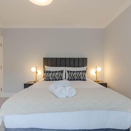 Dragon Suites - Ladon Suite - 2 Bed City Centre Luxury Apartment เอดินบะระ ภายนอก รูปภาพ