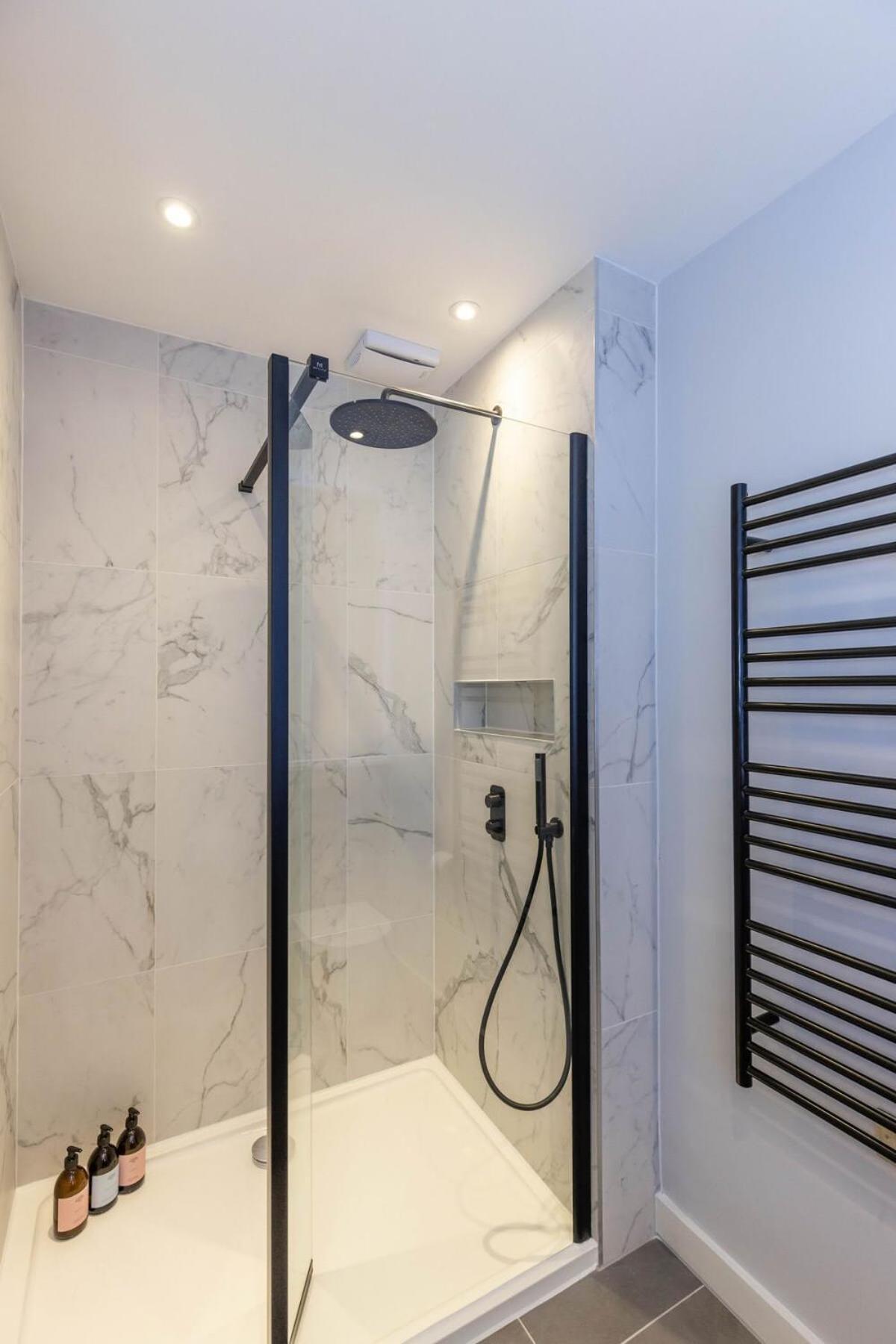 Dragon Suites - Ladon Suite - 2 Bed City Centre Luxury Apartment เอดินบะระ ภายนอก รูปภาพ